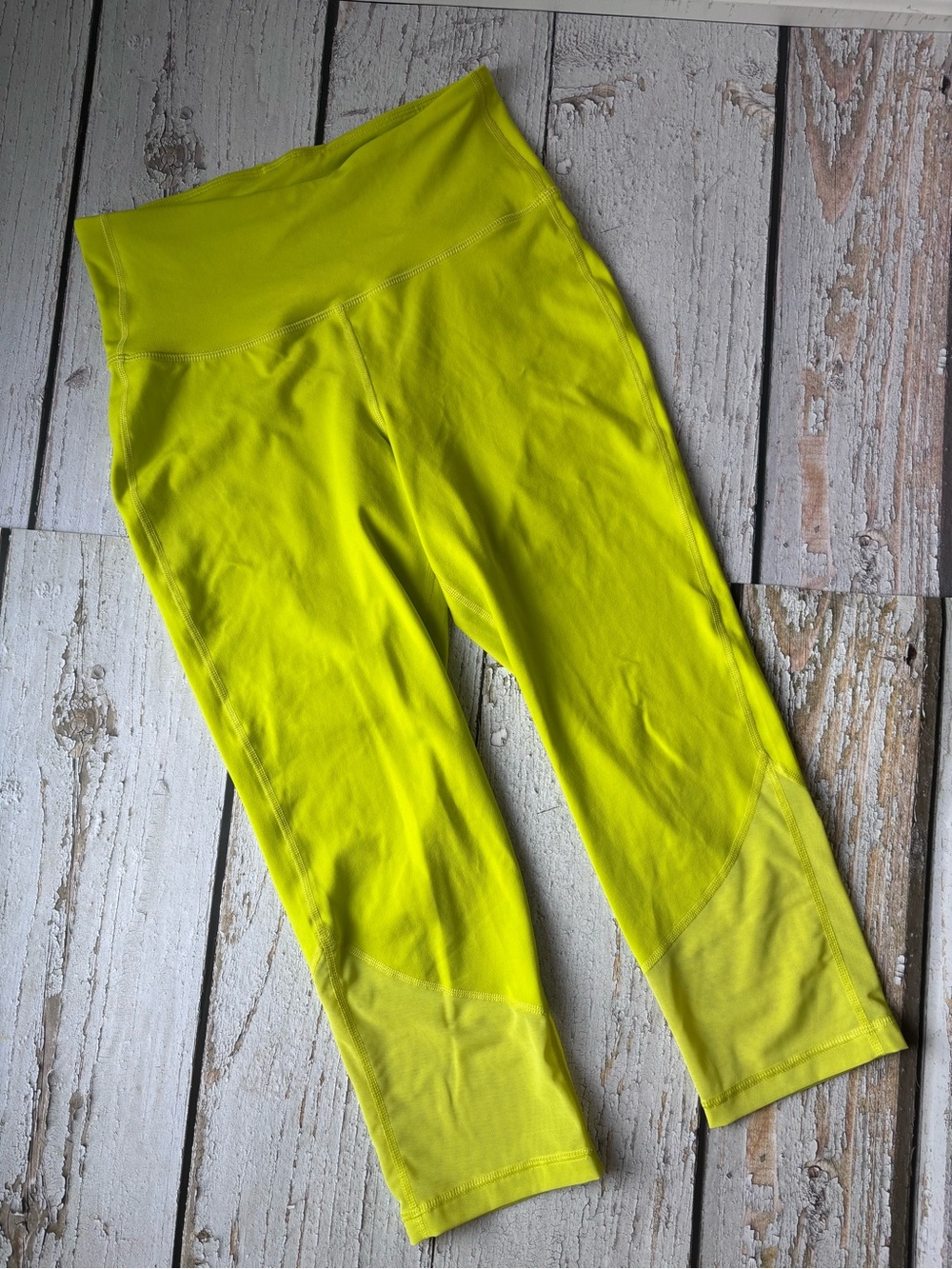 Old Navy Neon Yellow Women's Capri Leggings